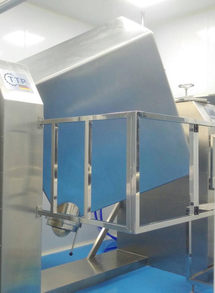 Máy trộn lập phương